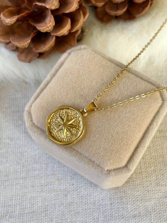 Vera Necklace