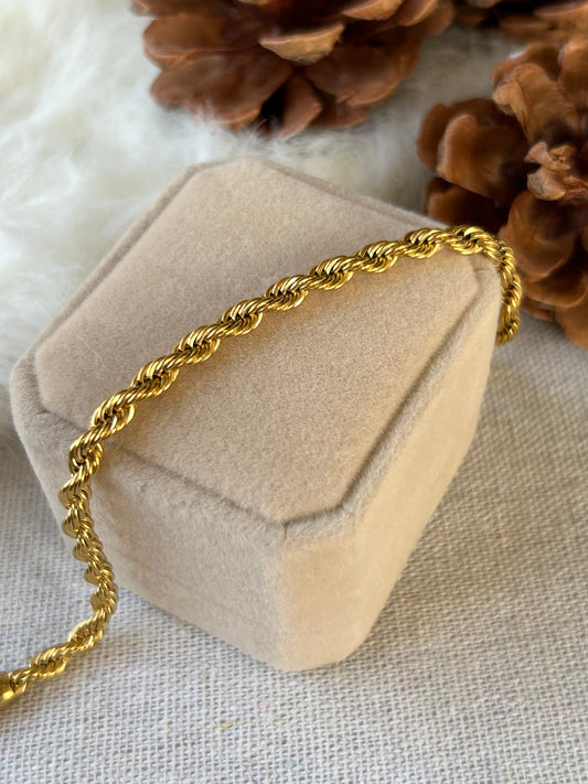 Twist Chain Bracelet
