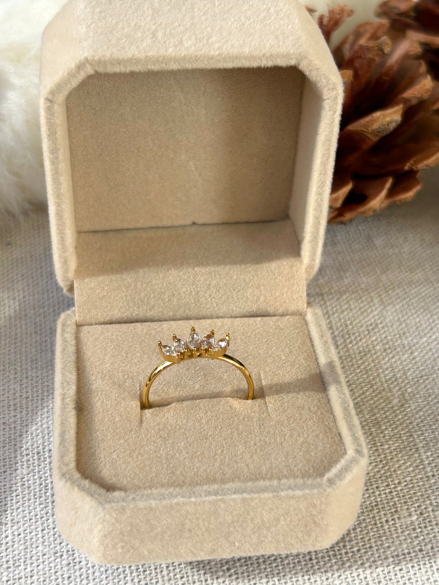 Kamarah Adjustable Ring