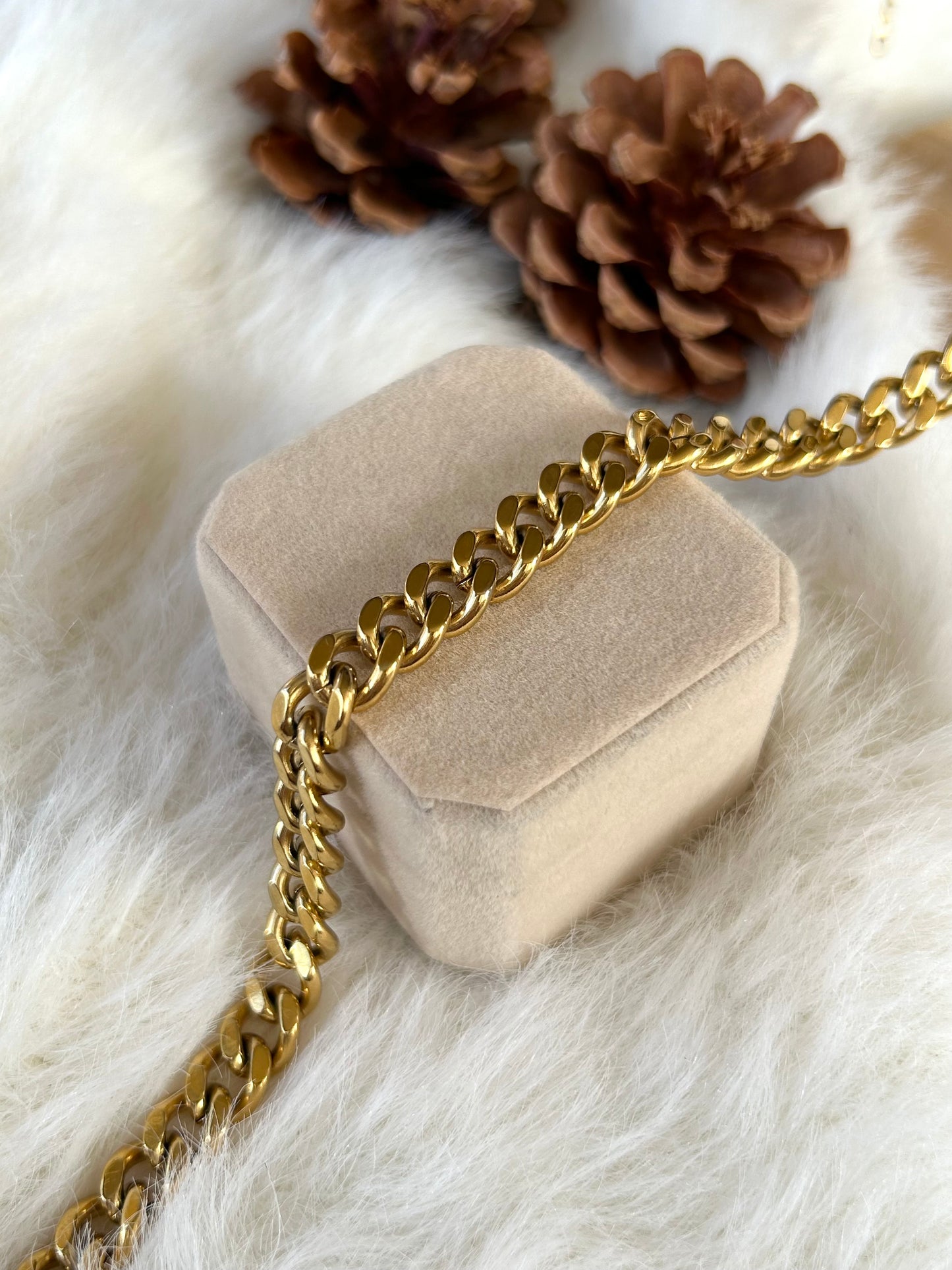 Heavy Chain Necklace