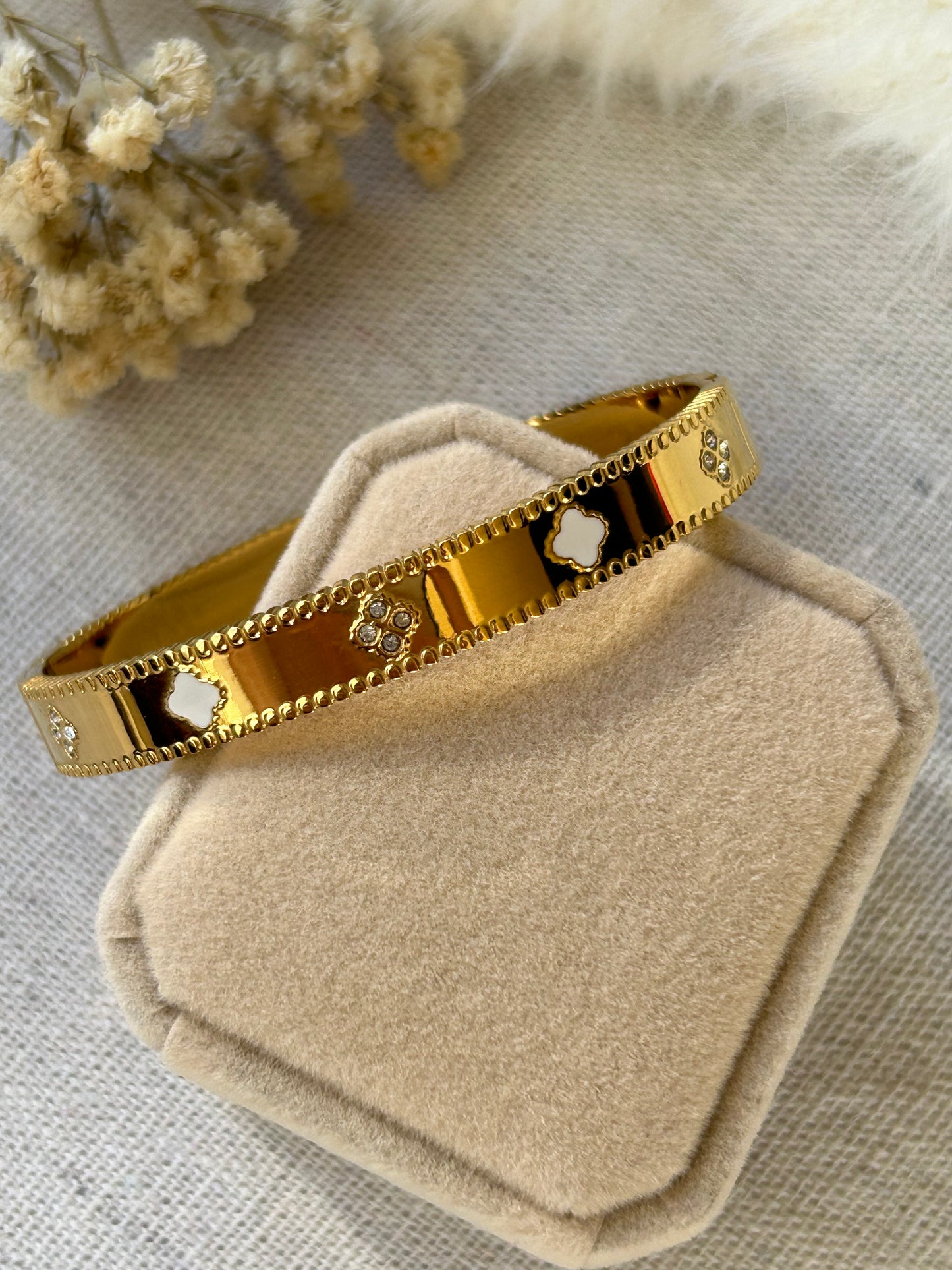 Clover Bangle