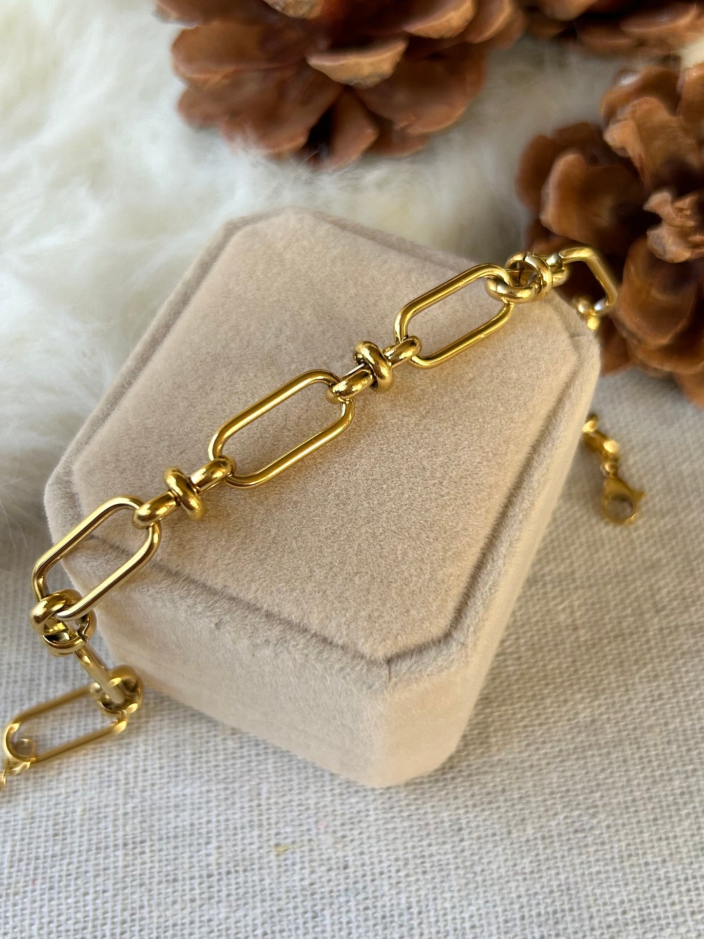 Amar Bracelet