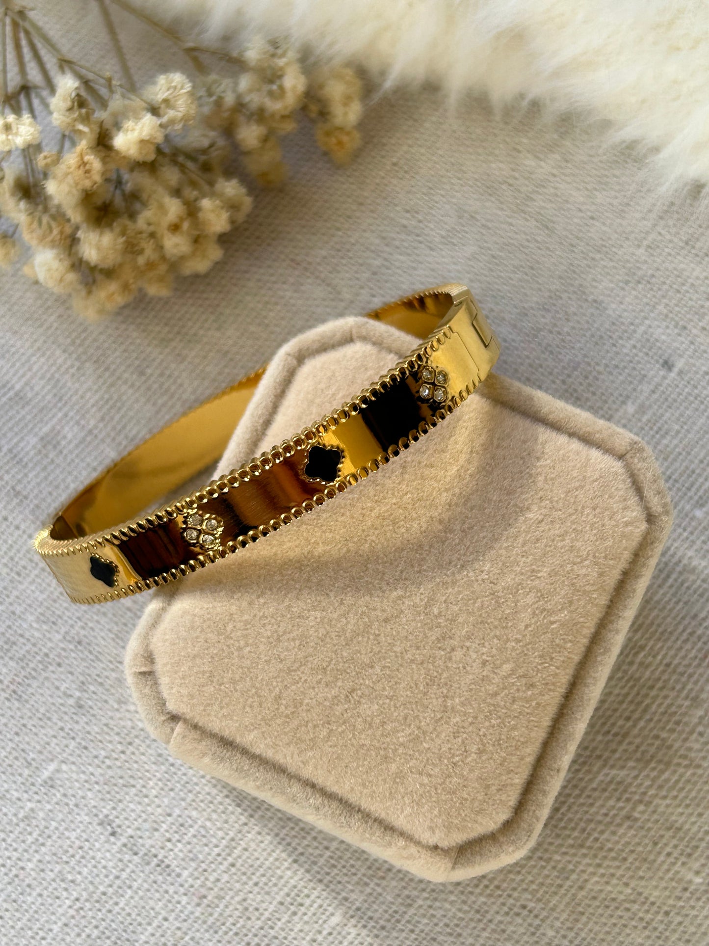 Clover Bangle